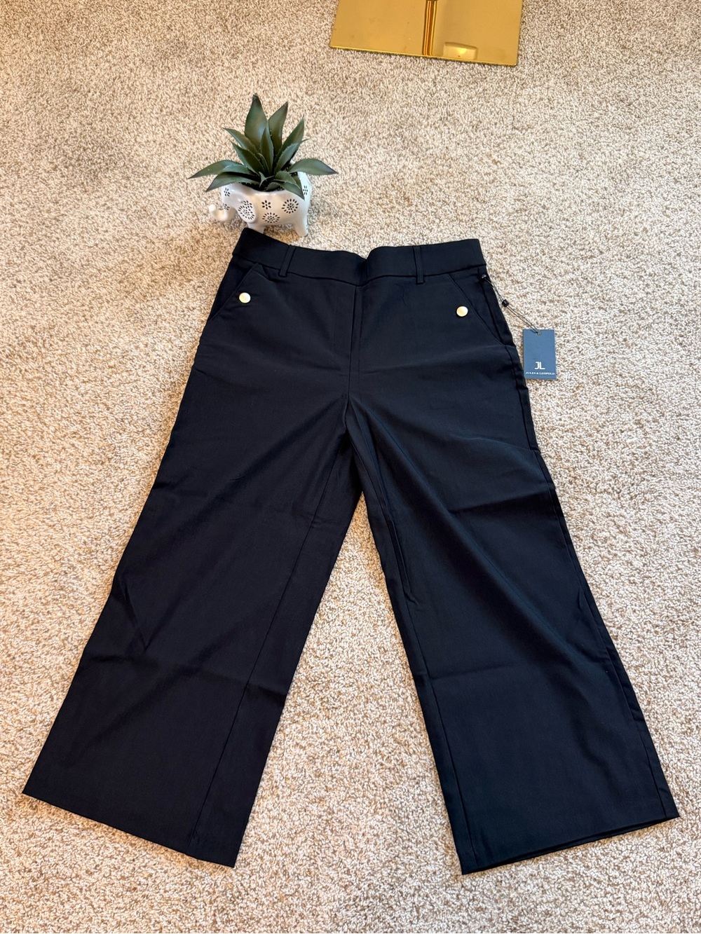 Wide Leg Black Pull On Cropped Women's Pants Size Large